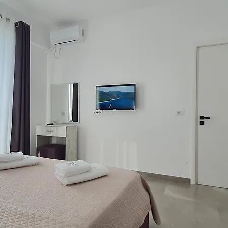 Flore Rooms Sarande Exterior photo
