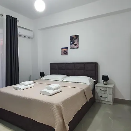 Flore Rooms Sarande Exterior photo