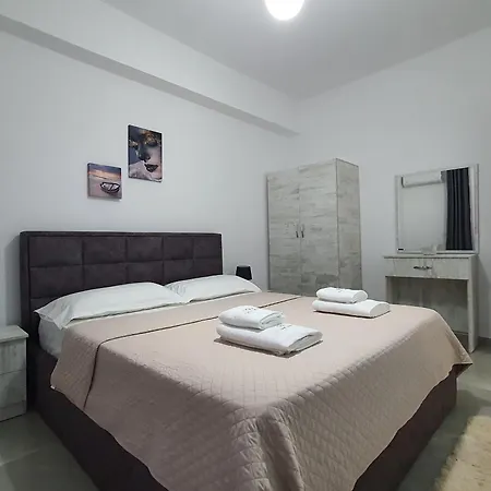 Flore Rooms Sarande Exterior photo