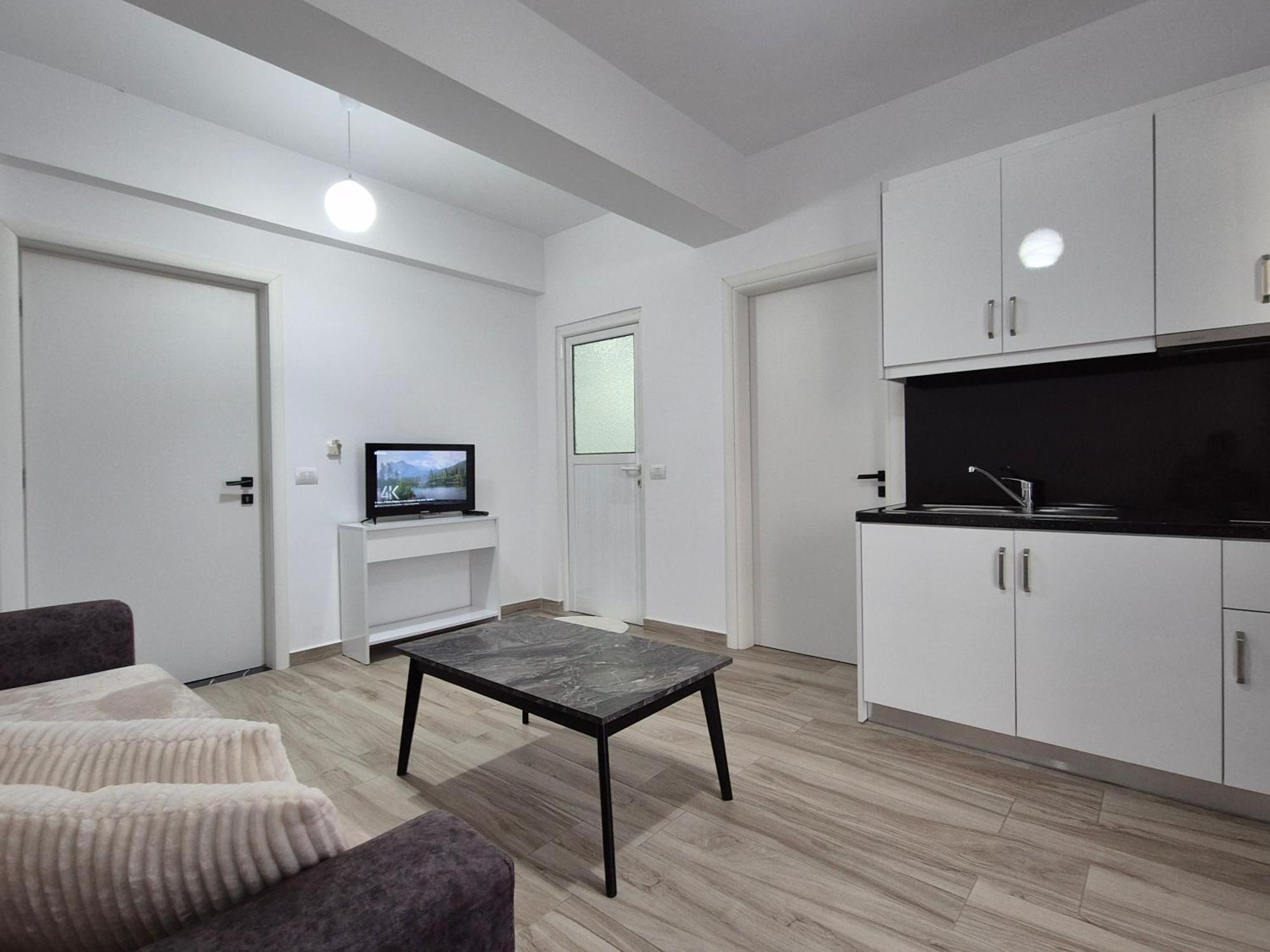 Flore Apartamento Sarandë